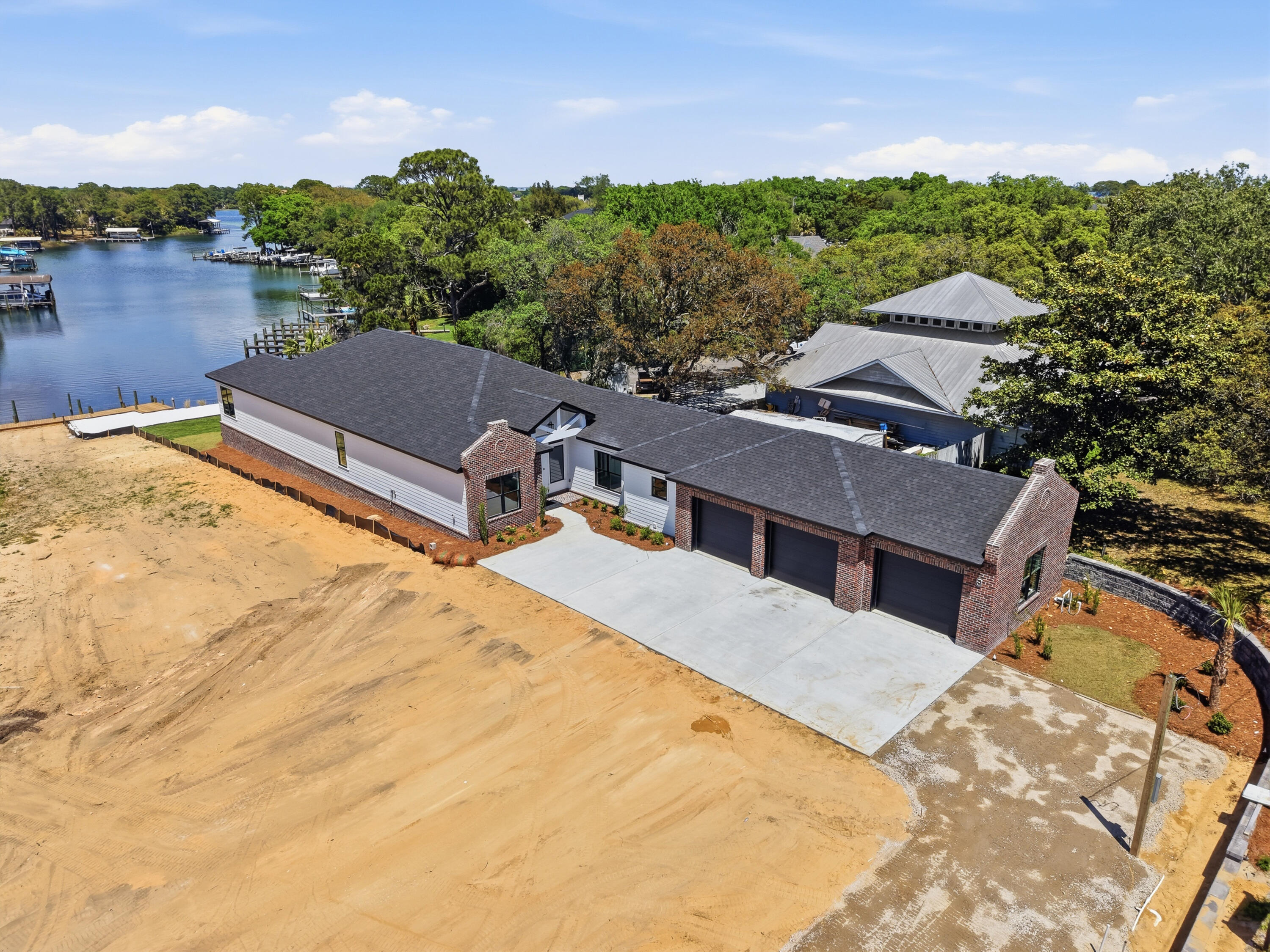 8 NE Yacht Club Drive Fort Walton Beach FL 32548