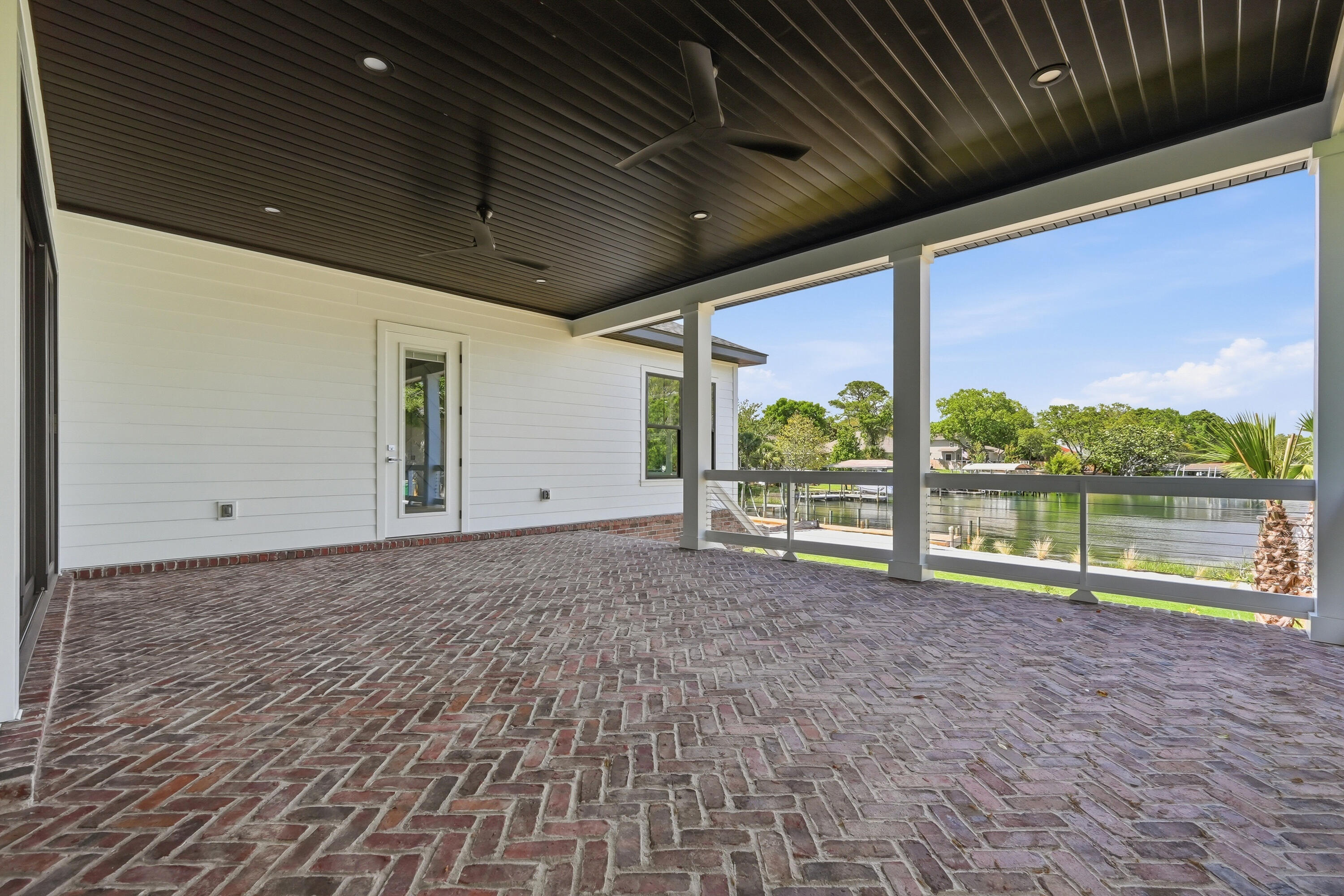 8 NE Yacht Club Drive Fort Walton Beach FL 32548