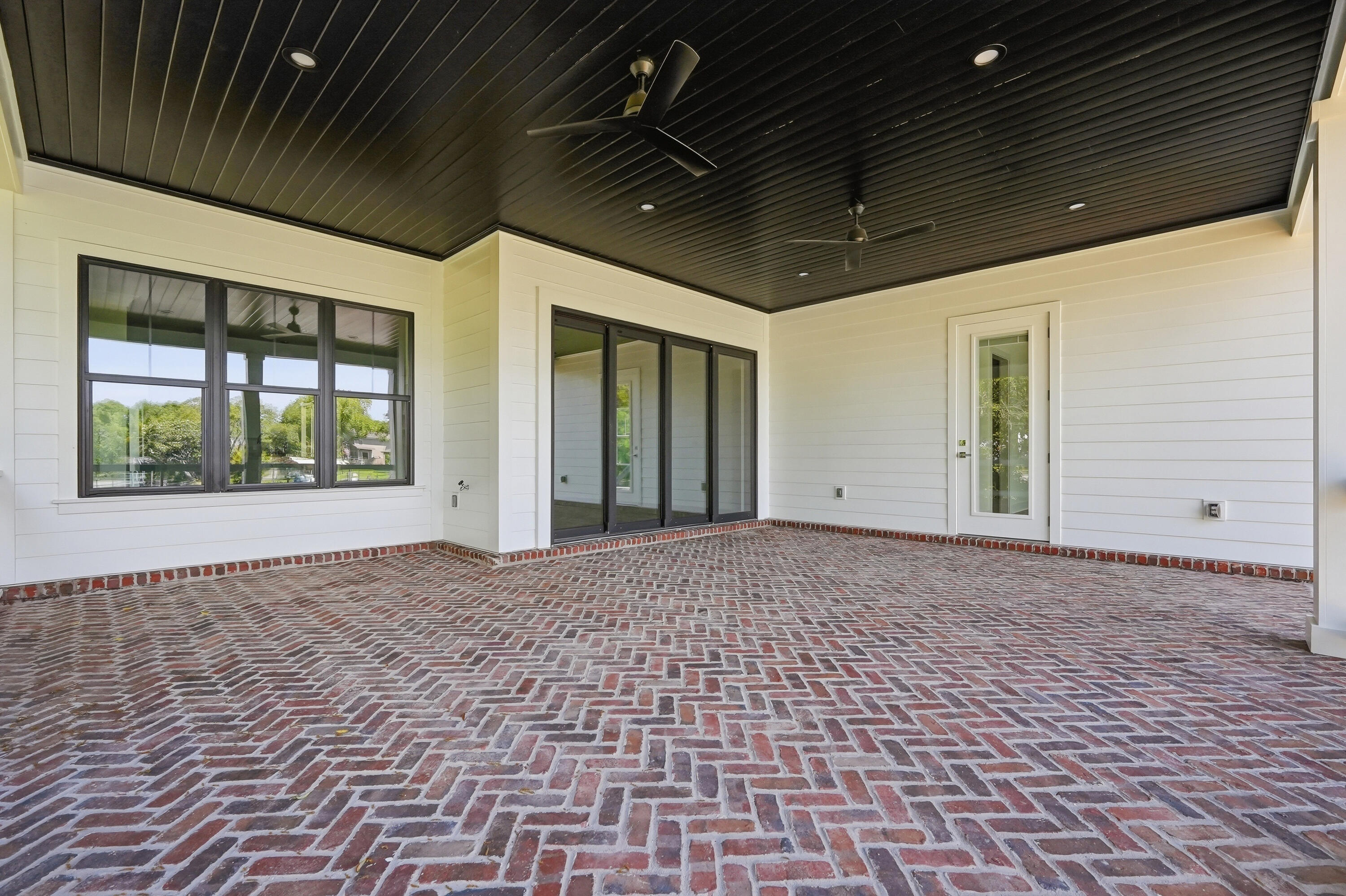 8 NE Yacht Club Drive Fort Walton Beach FL 32548