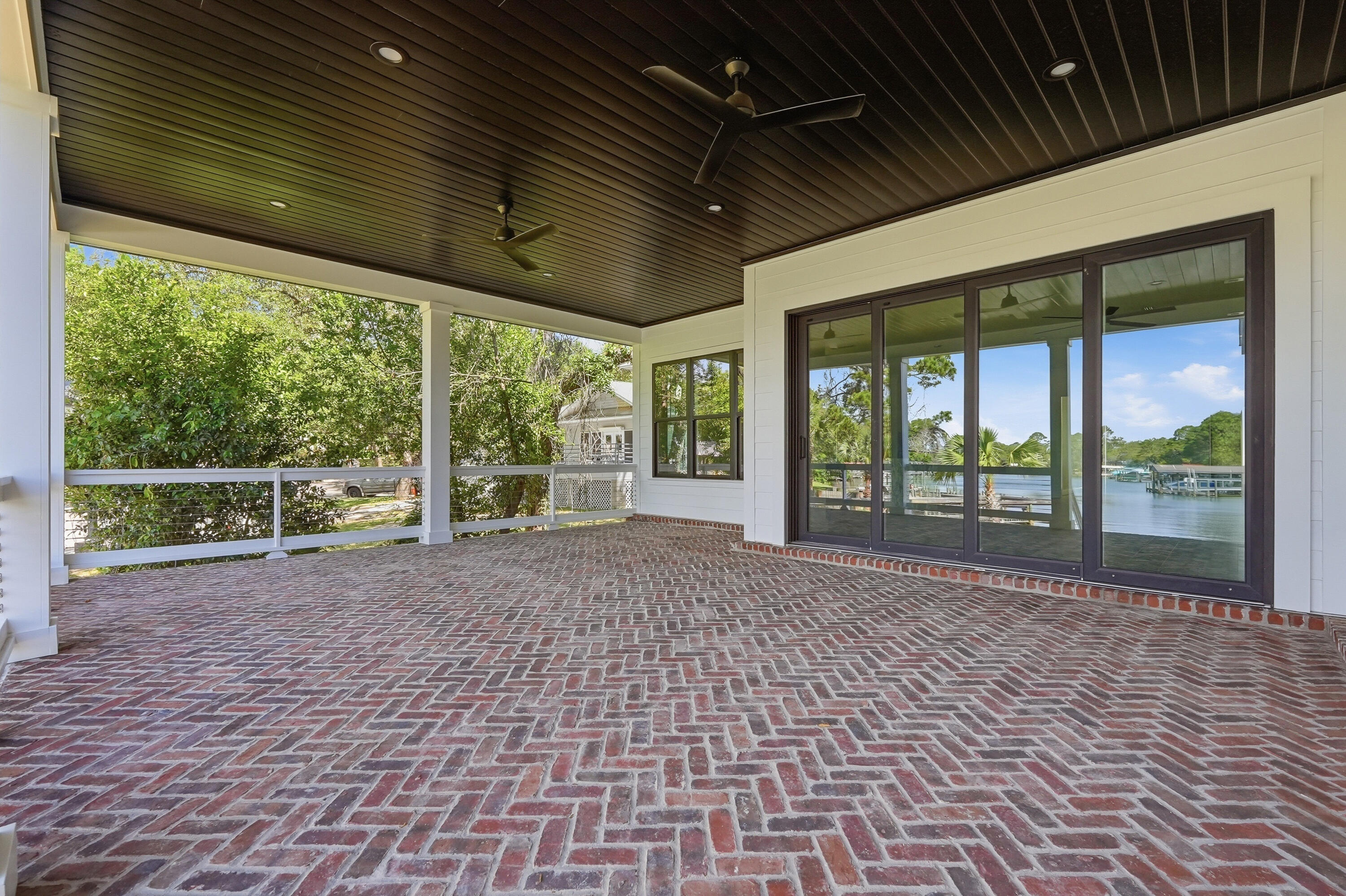 8 NE Yacht Club Drive Fort Walton Beach FL 32548