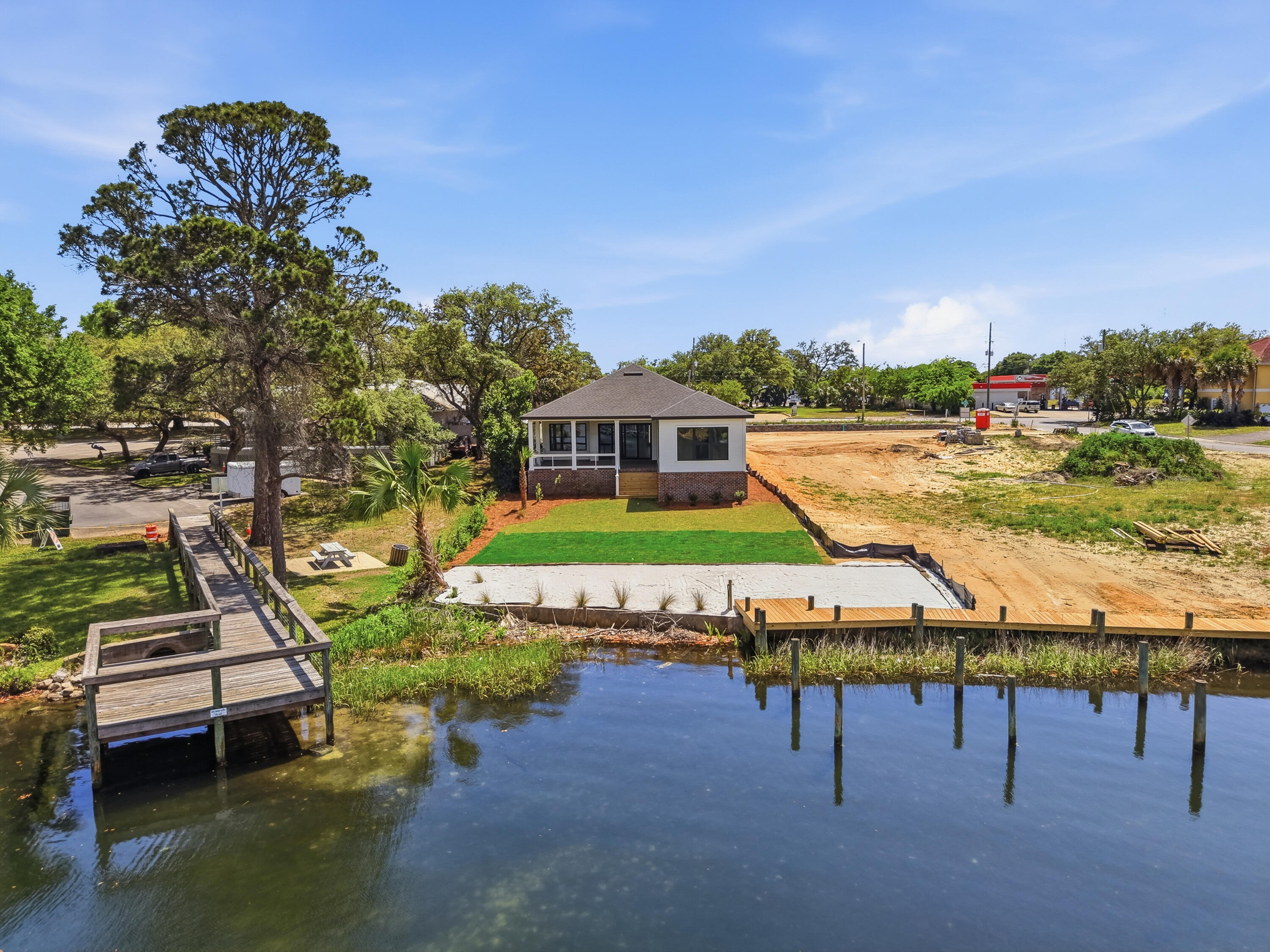 8 NE Yacht Club Drive Fort Walton Beach FL 32548