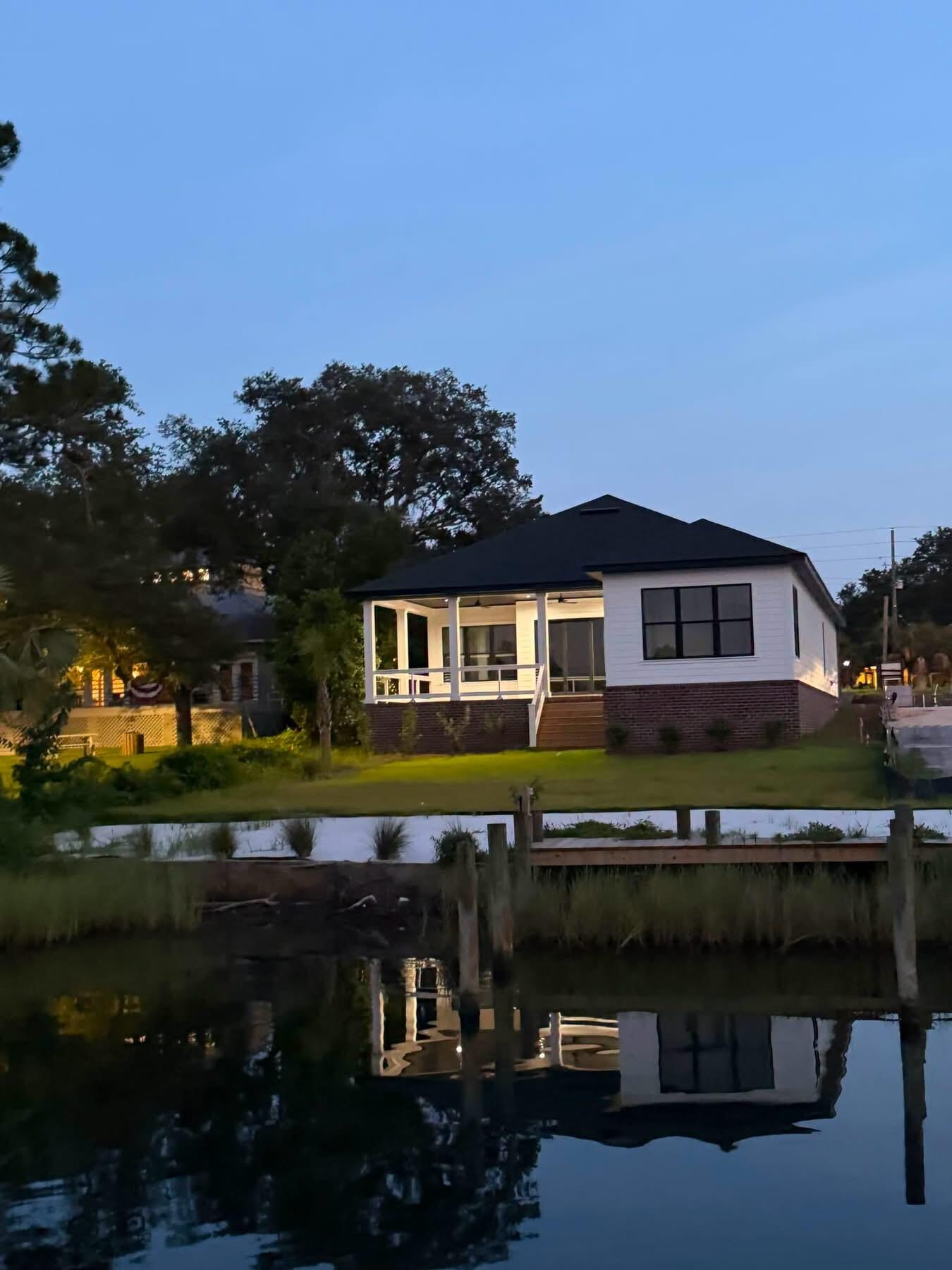 8 NE Yacht Club Drive Fort Walton Beach FL 32548