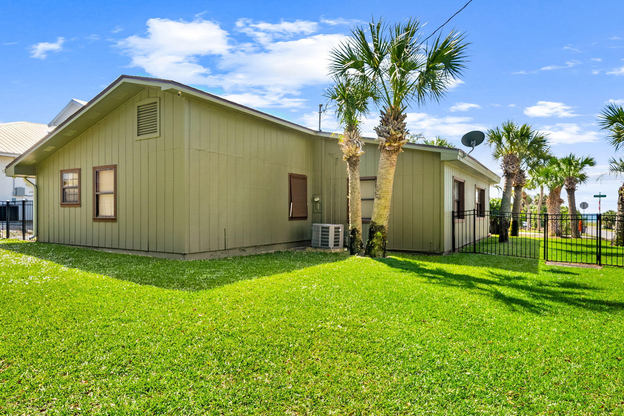 17850 Lynn Street Panama City Beach FL 32413
