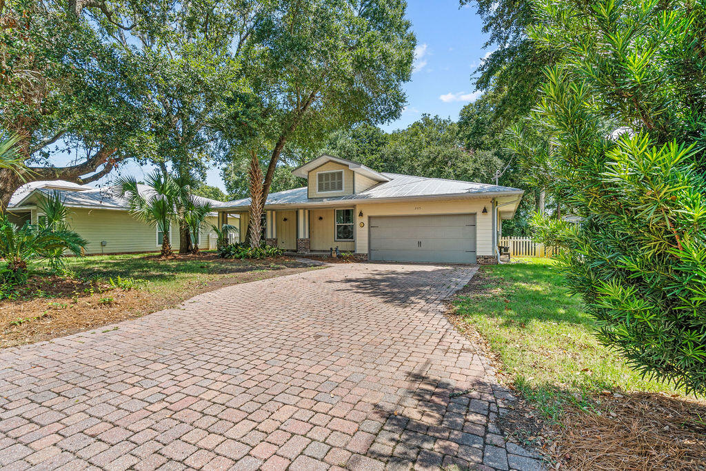 205 SE Alconese Avenue Fort Walton Beach FL 32548