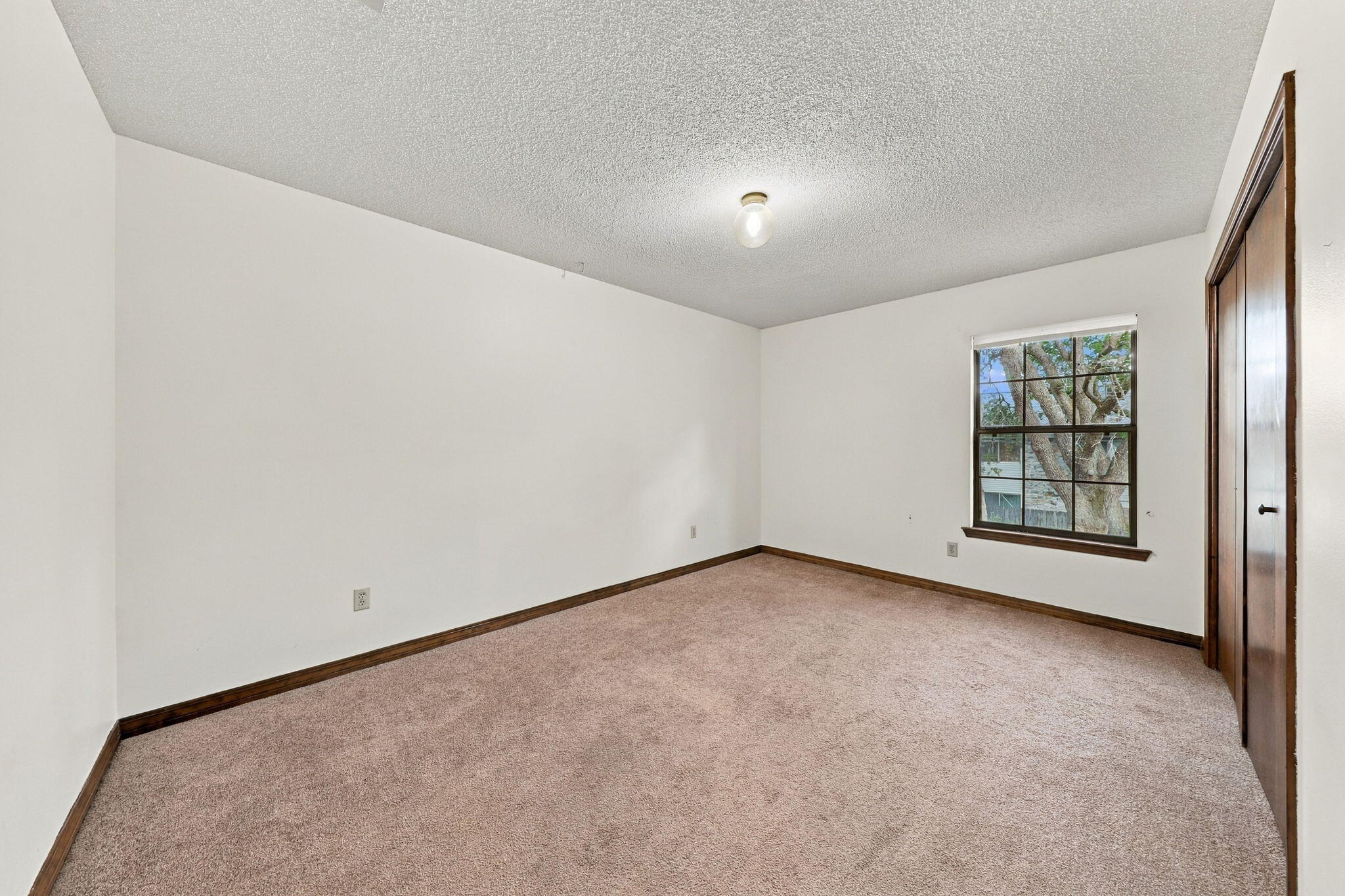 636 Fir Avenue Niceville FL 32578