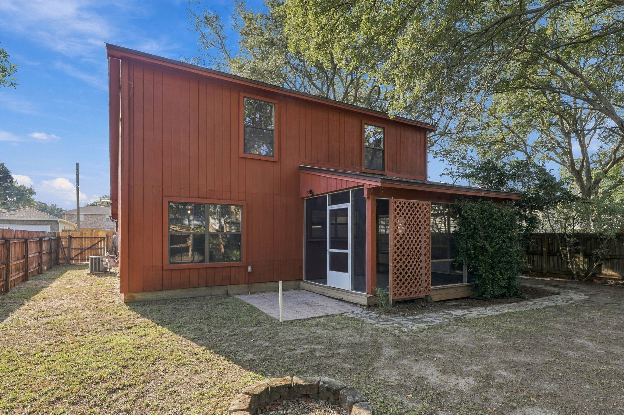 636 Fir Avenue Niceville FL 32578
