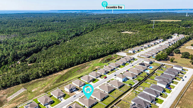 5560 Guinevere Lane Milton FL 32583
