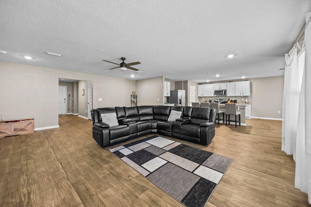 5560 Guinevere Lane Milton FL 32583