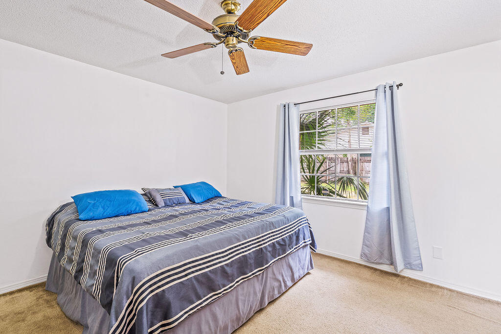 4770 Yacht Harbor Drive Pensacola FL 32514