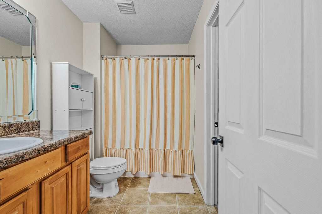 327 Lakeview Drive Crestview FL 32536