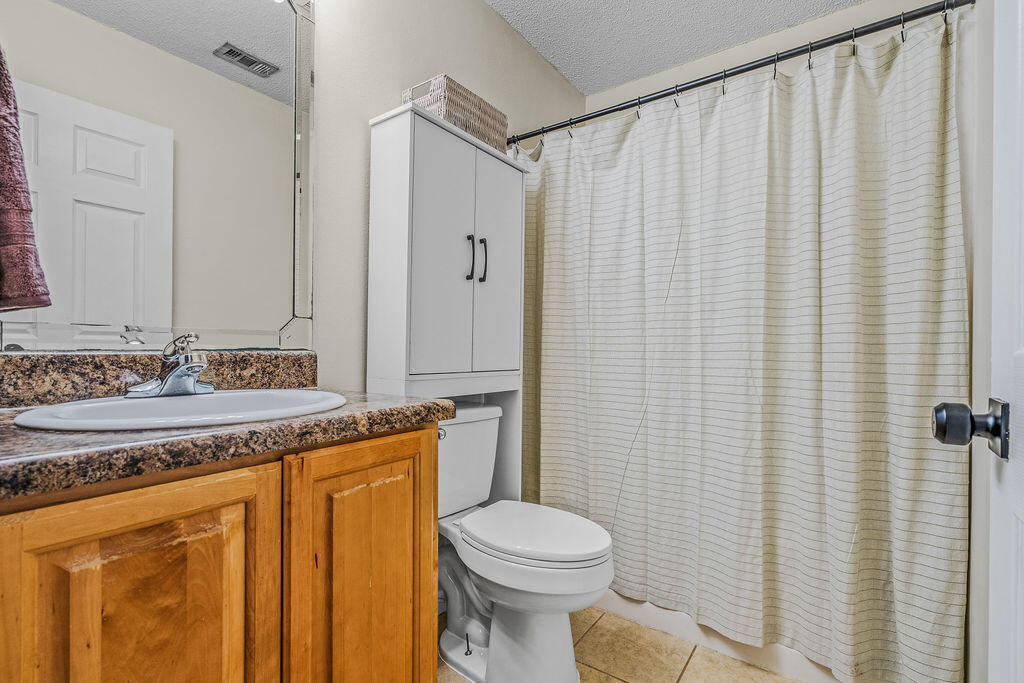 327 Lakeview Drive Crestview FL 32536
