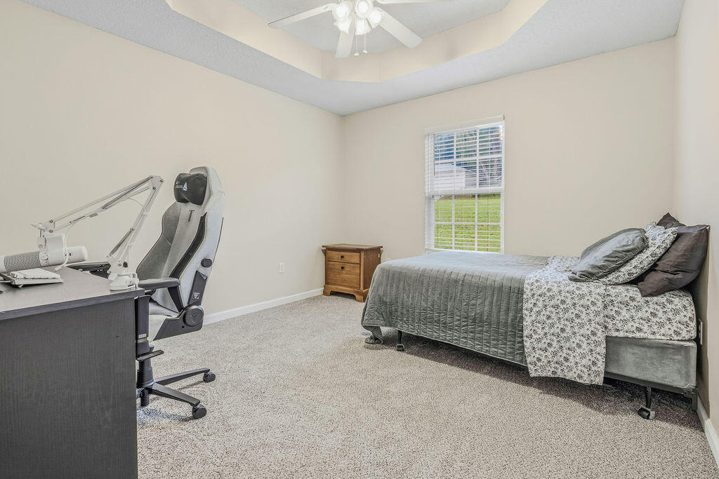 327 Lakeview Drive Crestview FL 32536