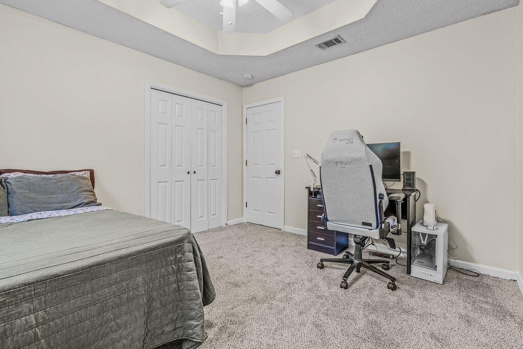 327 Lakeview Drive Crestview FL 32536