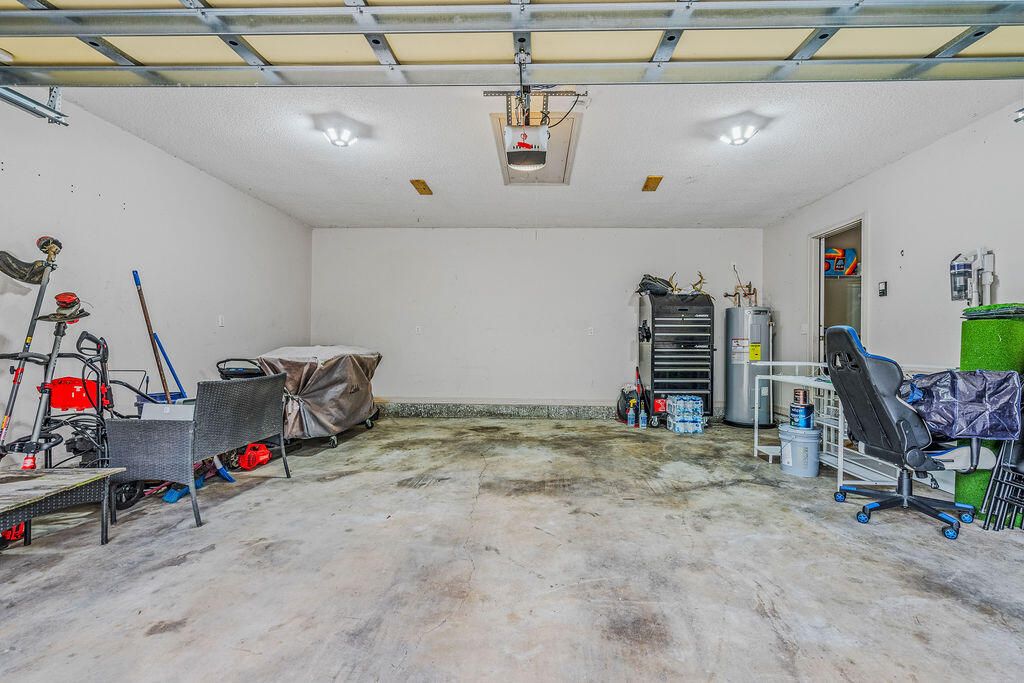 327 Lakeview Drive Crestview FL 32536