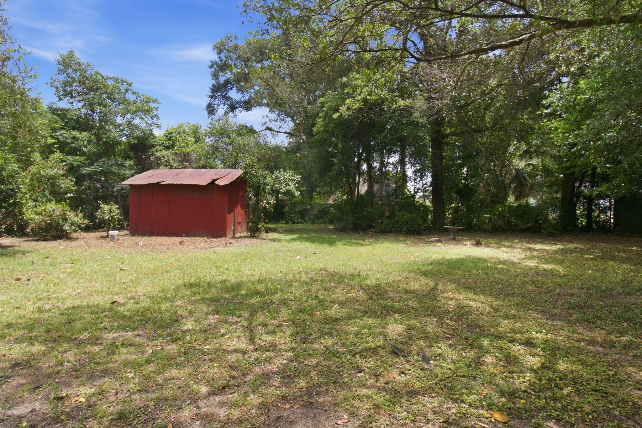 855 N Pearl Street Crestview FL 32536