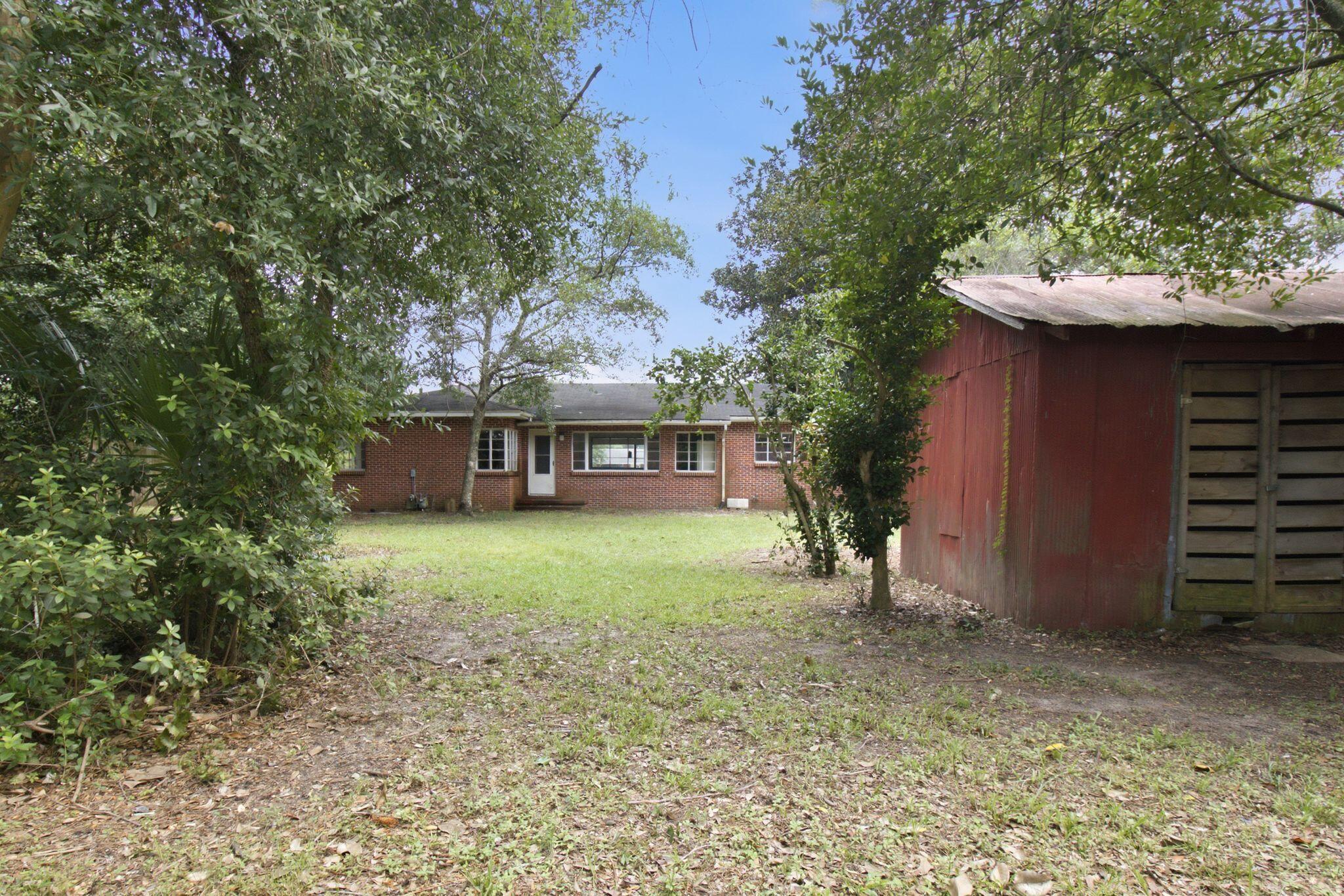 855 N Pearl Street Crestview FL 32536