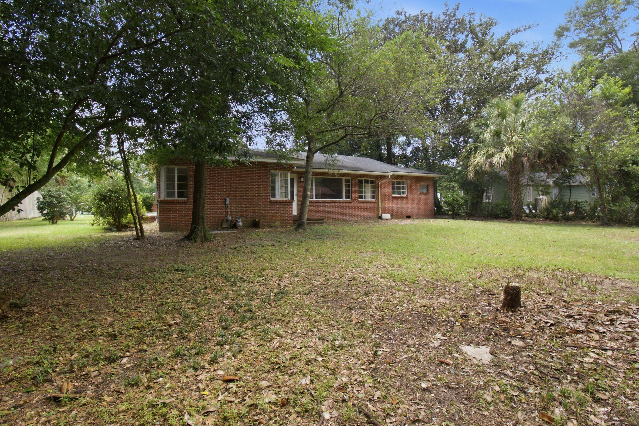 855 N Pearl Street Crestview FL 32536