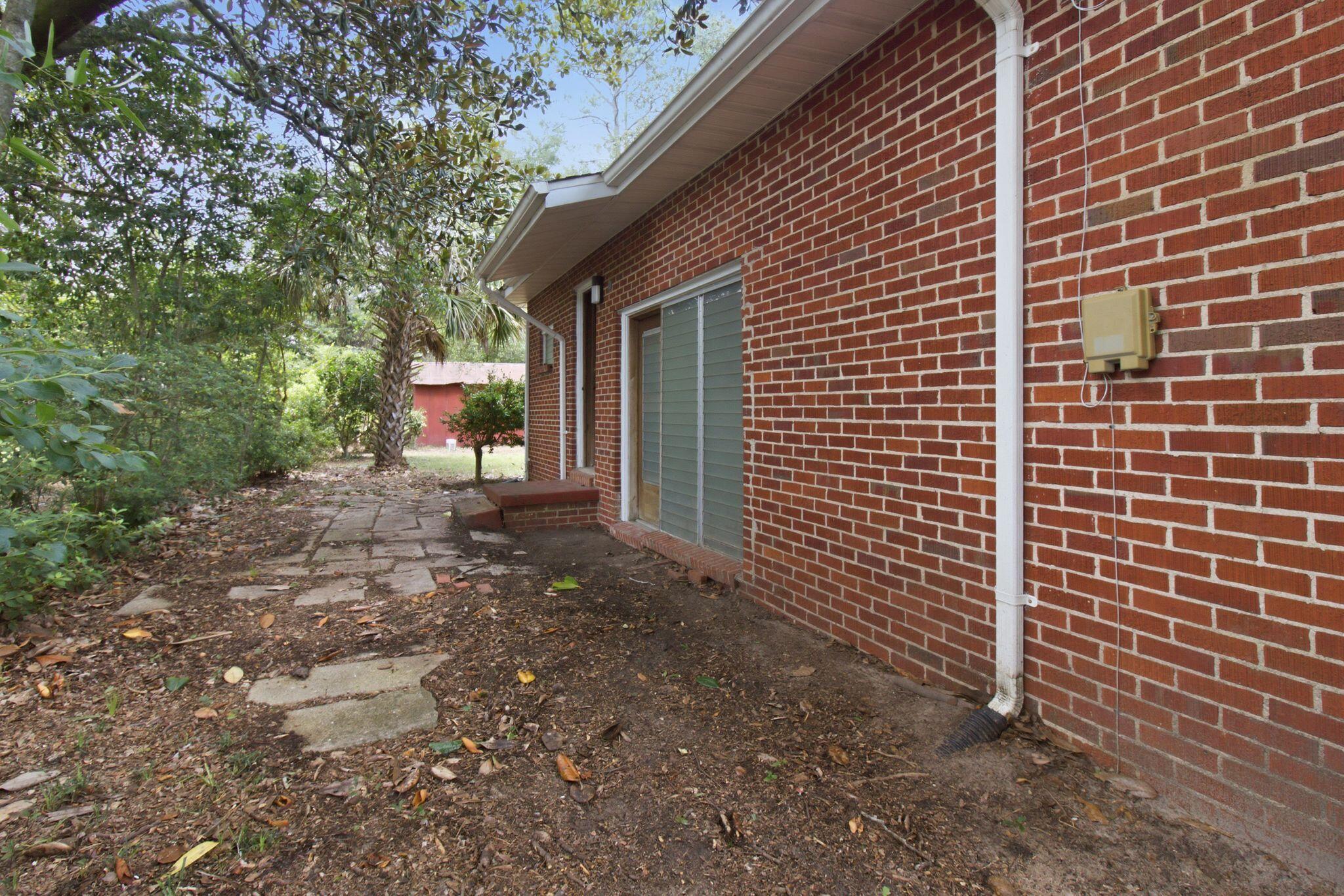 855 N Pearl Street Crestview FL 32536