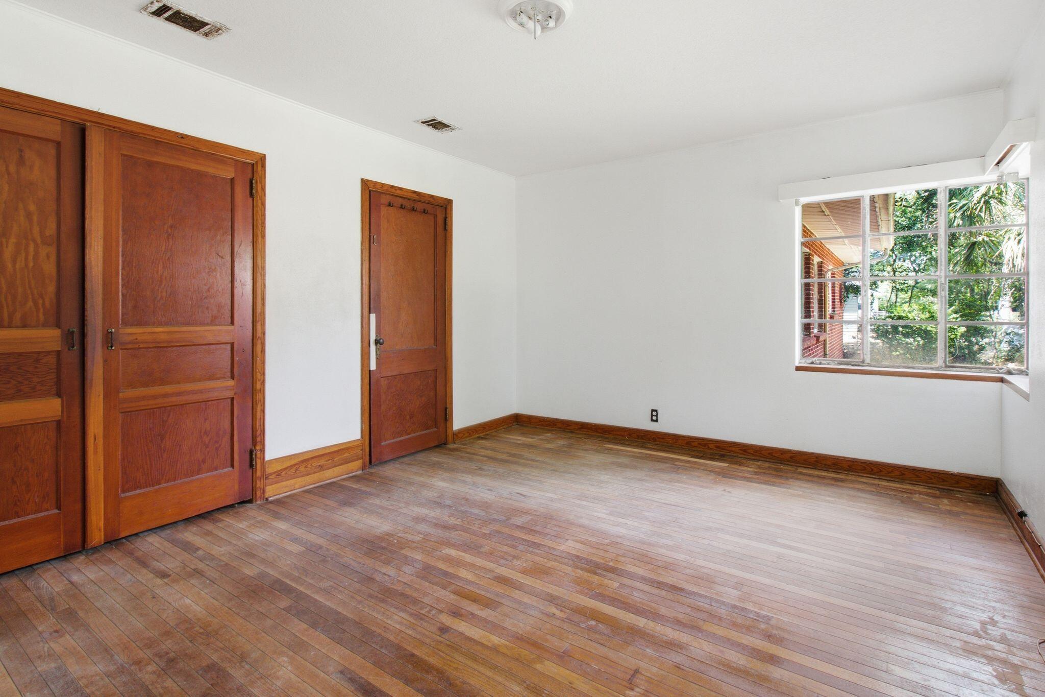 855 N Pearl Street Crestview FL 32536