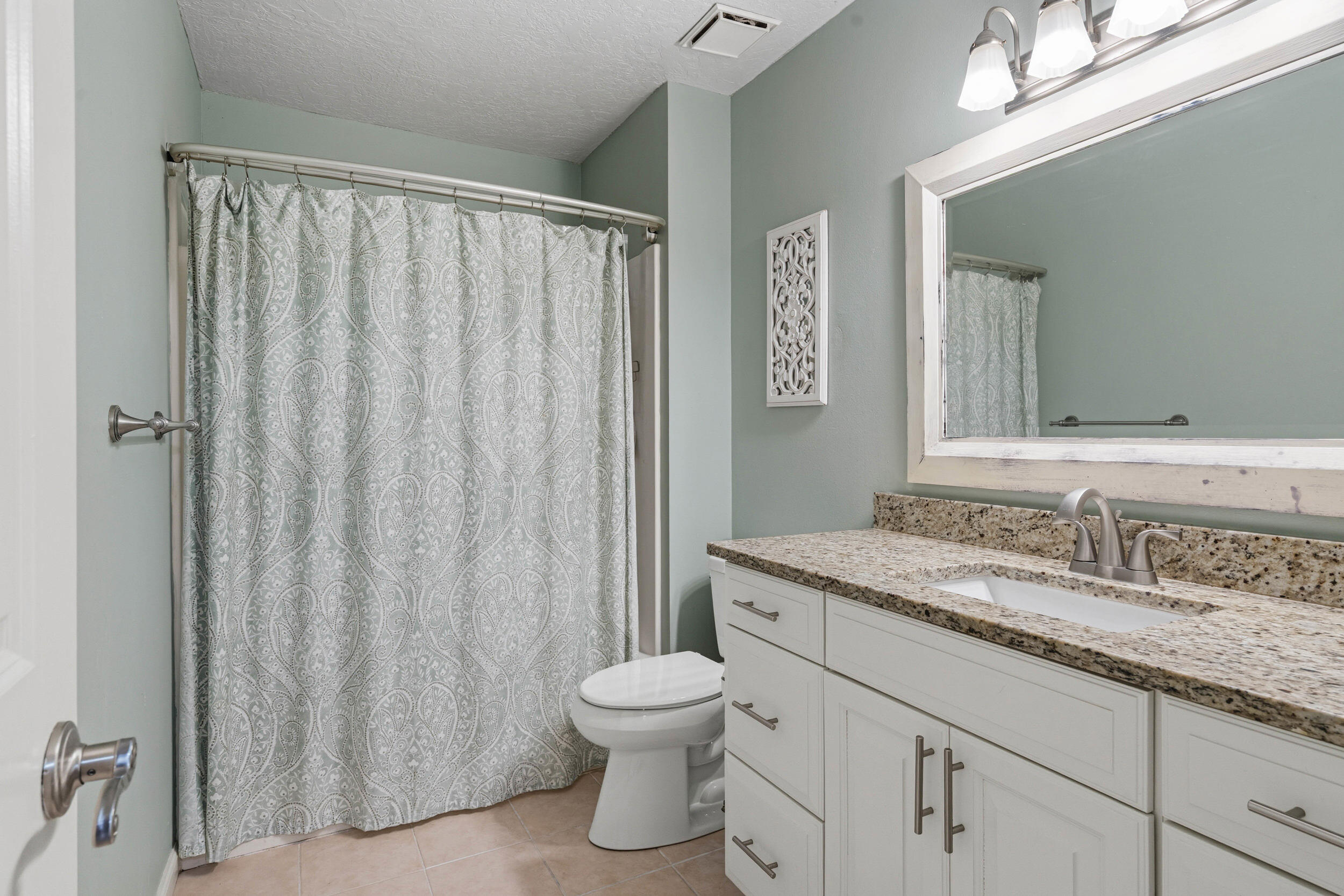 921 Nutmeg Avenue Niceville FL 32578