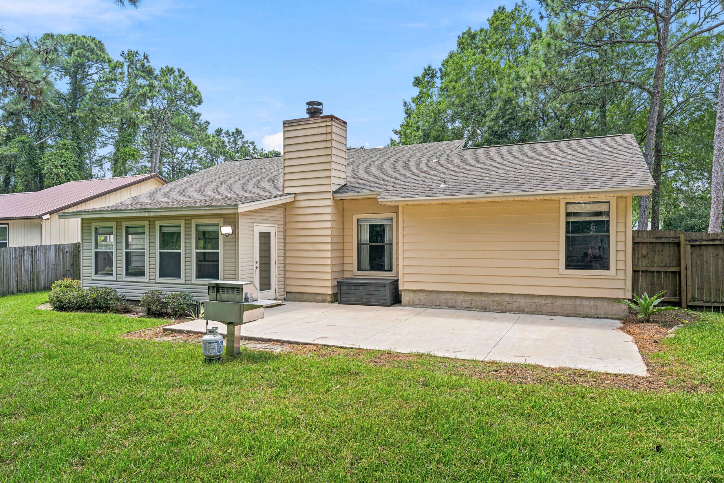 921 Nutmeg Avenue Niceville FL 32578