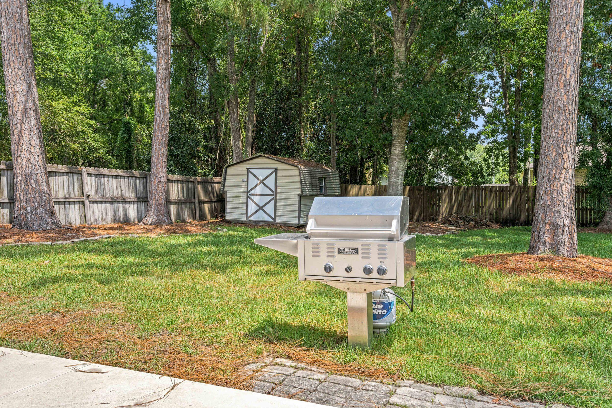 921 Nutmeg Avenue Niceville FL 32578