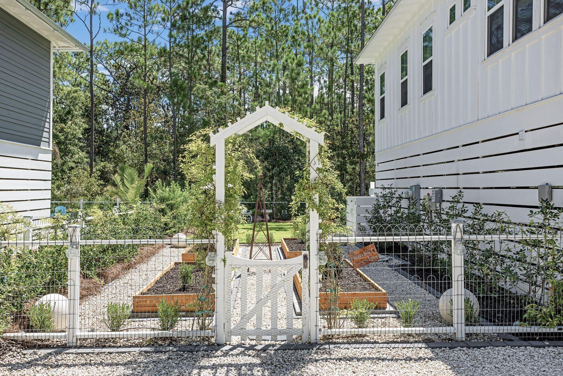 241 N 7th Street Santa Rosa Beach FL 32459