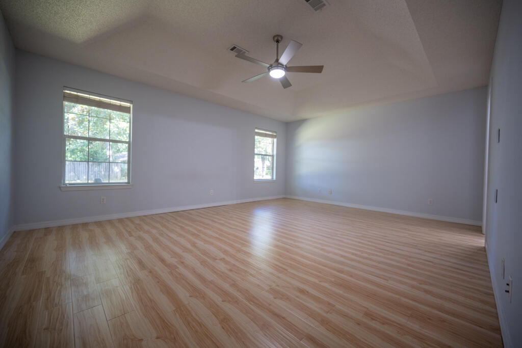 6900 Calle De Caballero Navarre FL 32566
