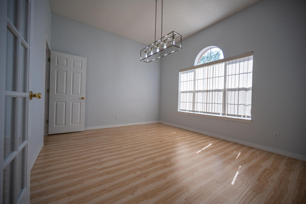 6900 Calle De Caballero Navarre FL 32566