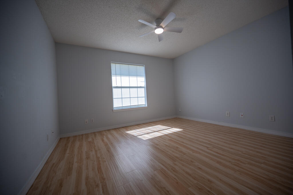 6900 Calle De Caballero Navarre FL 32566