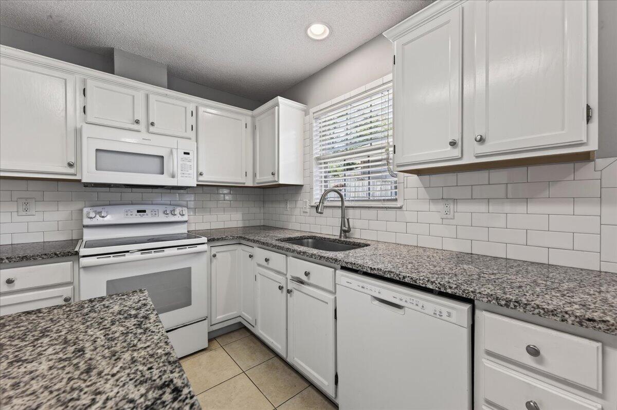 105 Underwood Lane Niceville FL 32578
