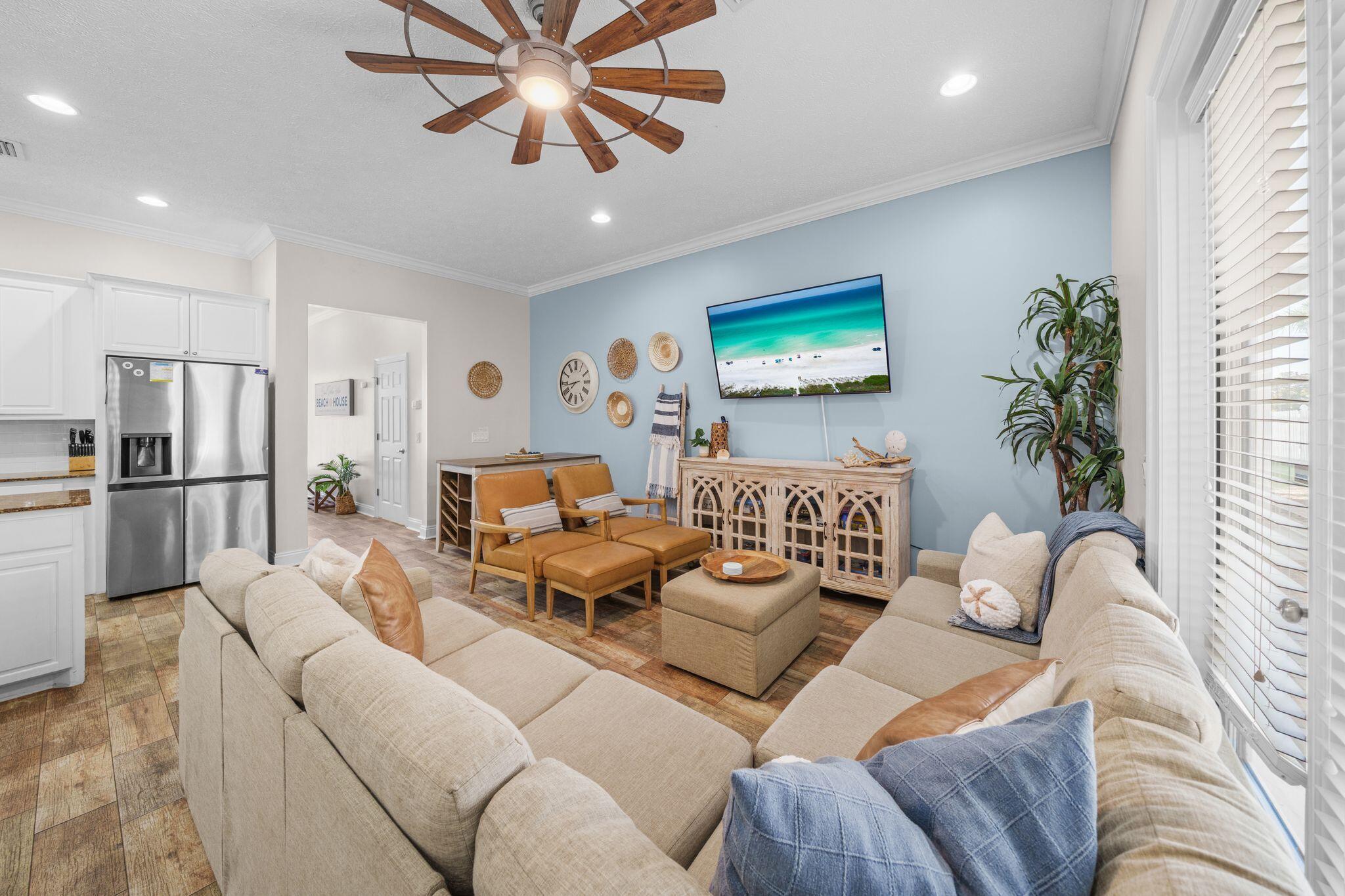 7818 Thomas Drive Panama City FL 32408