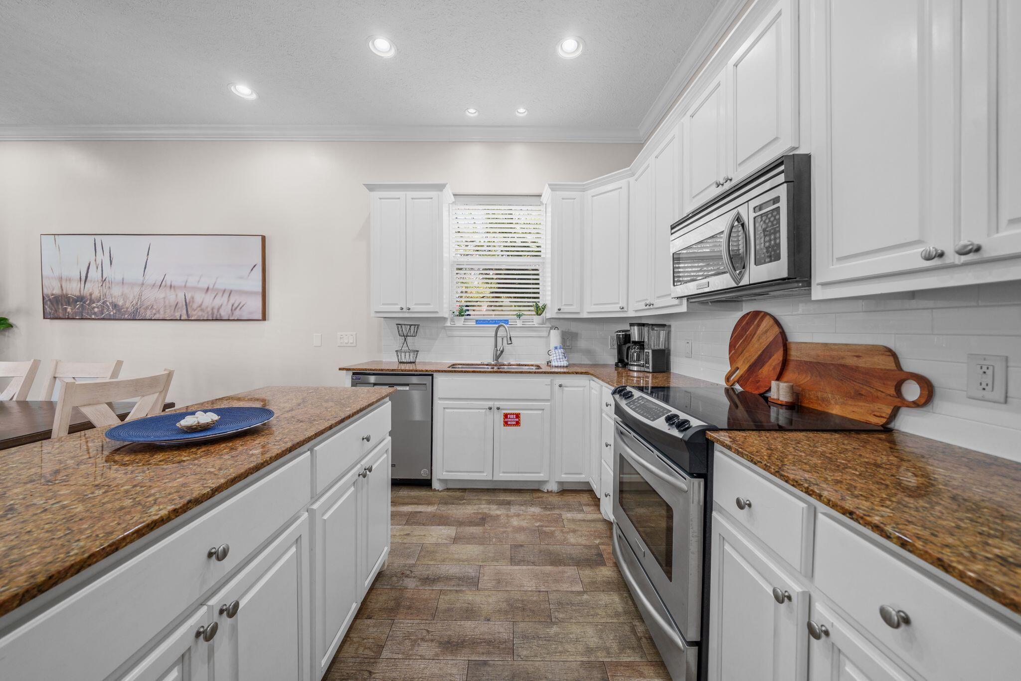 7818 Thomas Drive Panama City FL 32408
