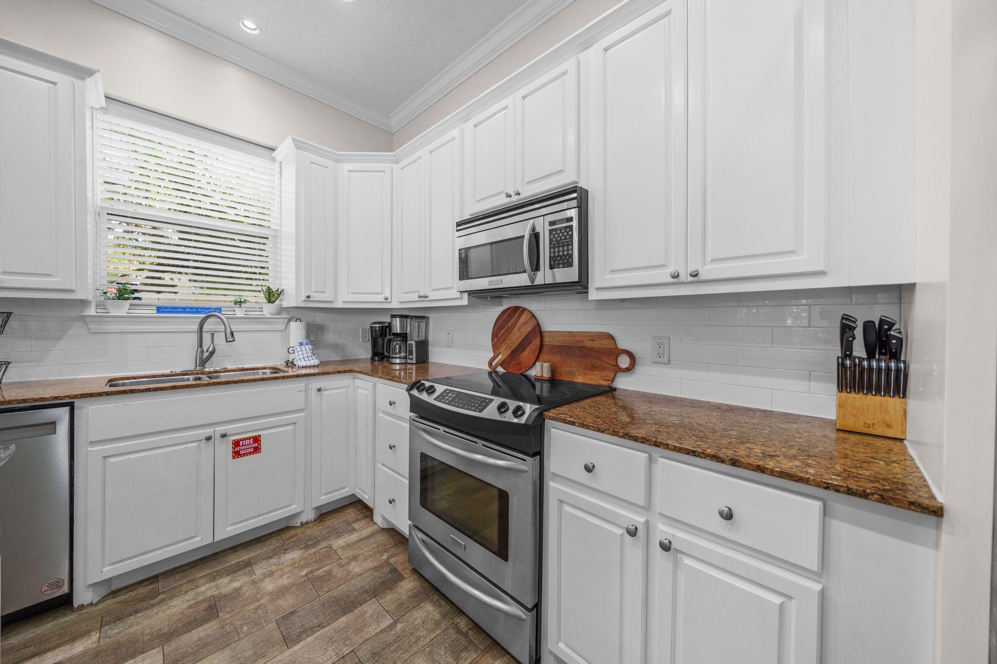 7818 Thomas Drive Panama City FL 32408