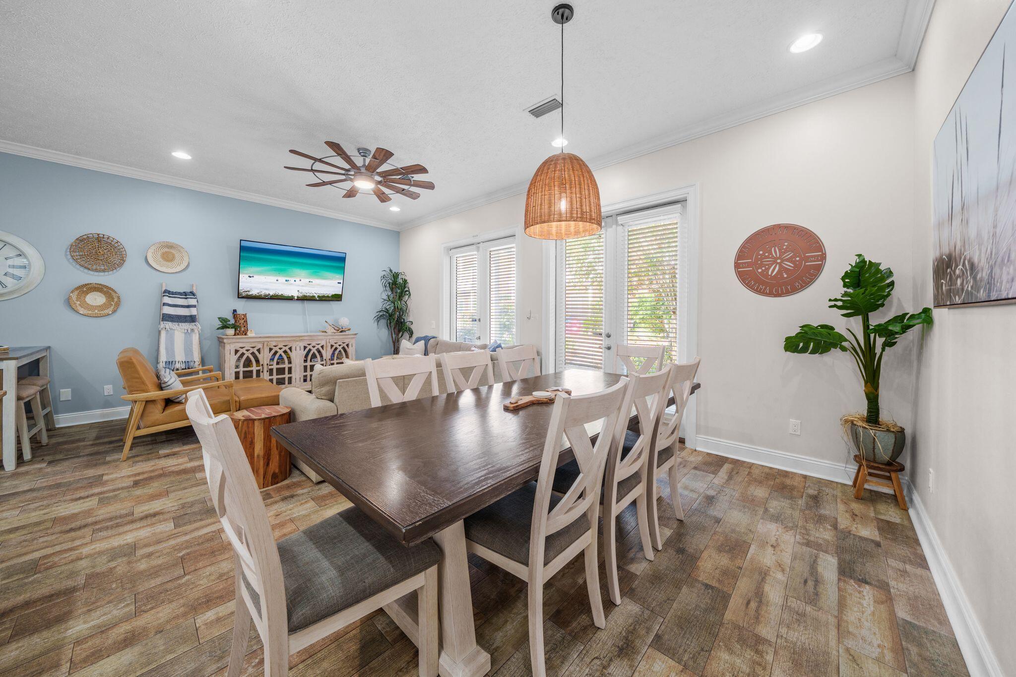 7818 Thomas Drive Panama City FL 32408