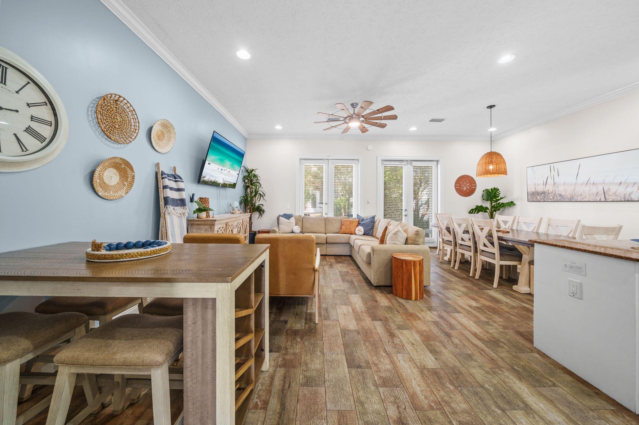 7818 Thomas Drive Panama City FL 32408