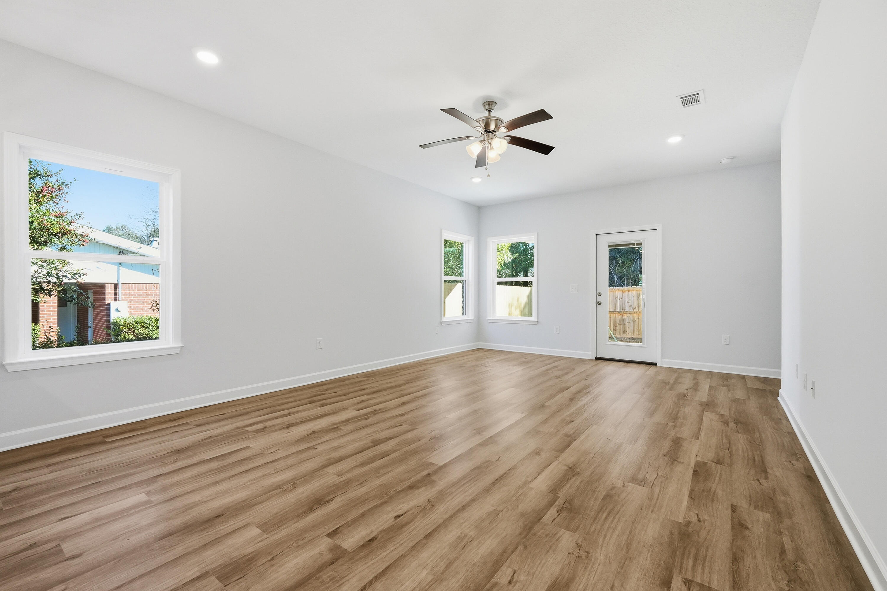 71 Spooner Street Defuniak Springs FL 32433