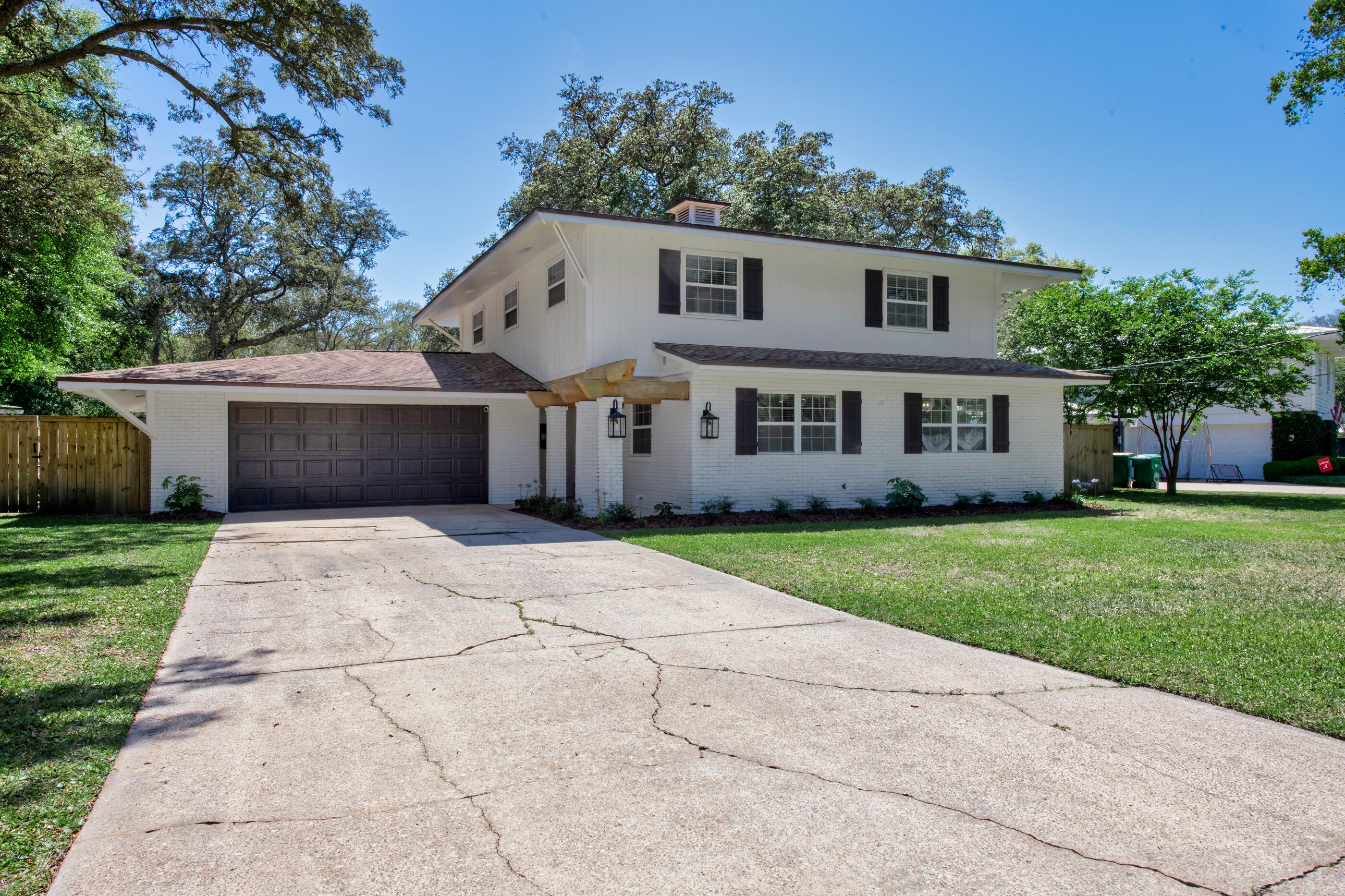 231 Country Club Road Shalimar FL 32579