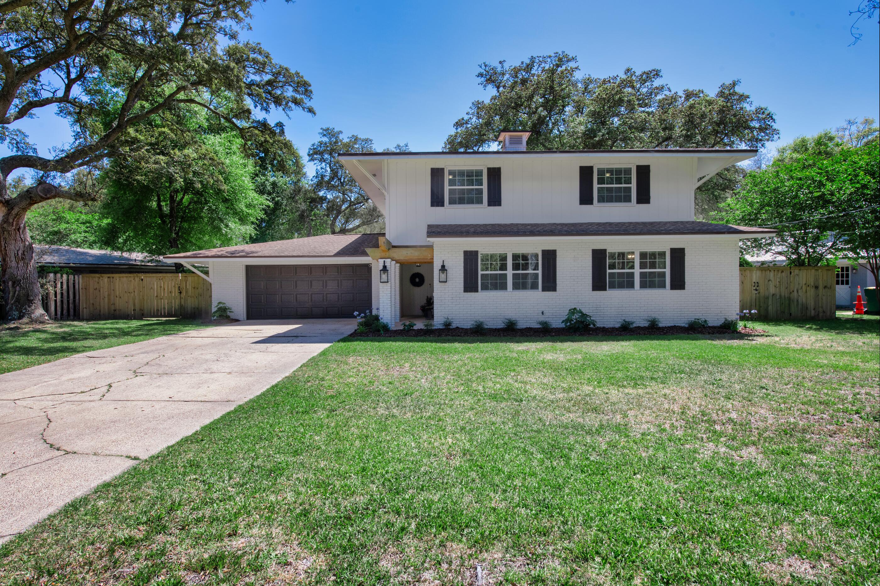 231 Country Club Road Shalimar FL 32579