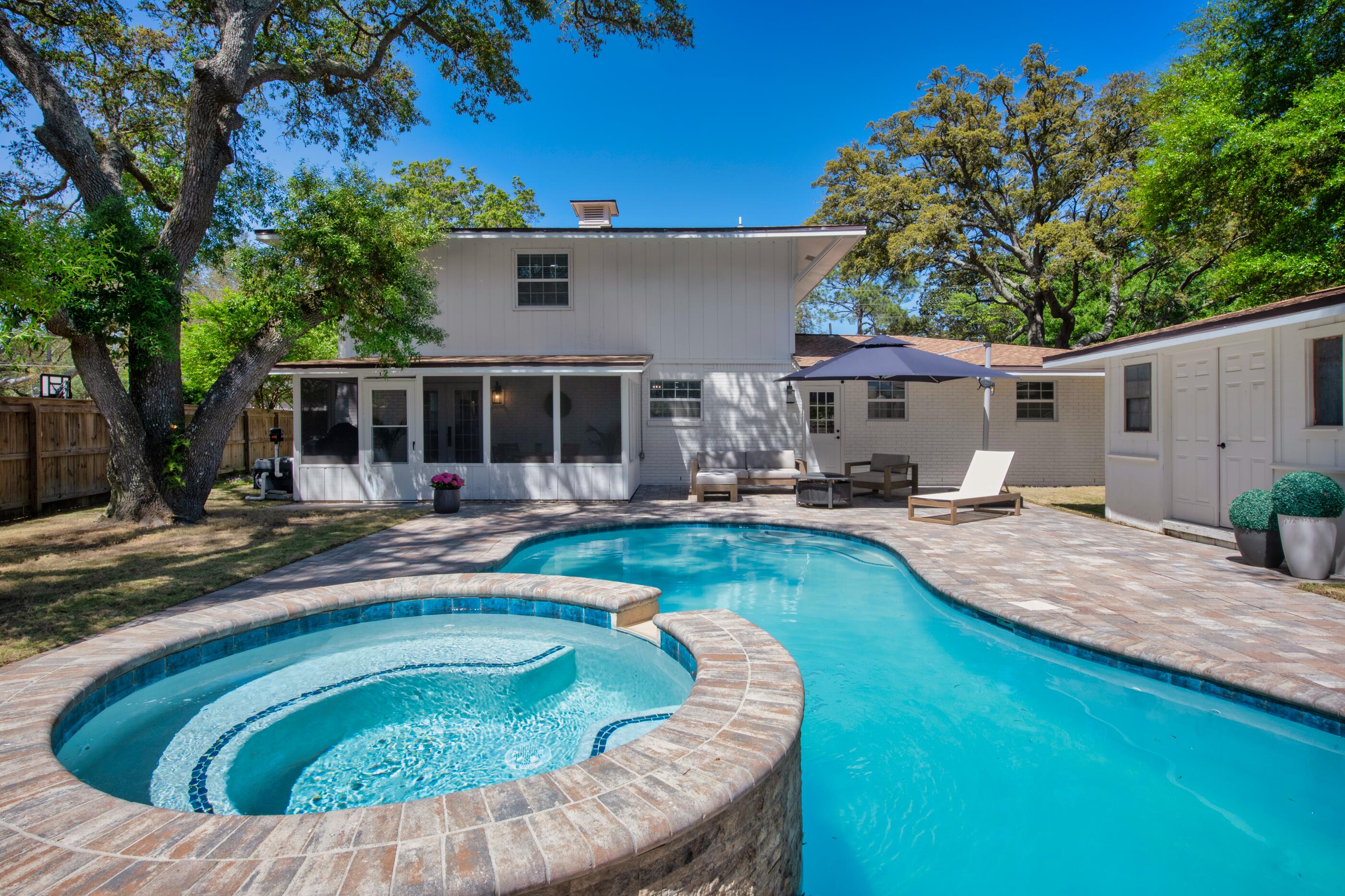 231 Country Club Road Shalimar FL 32579