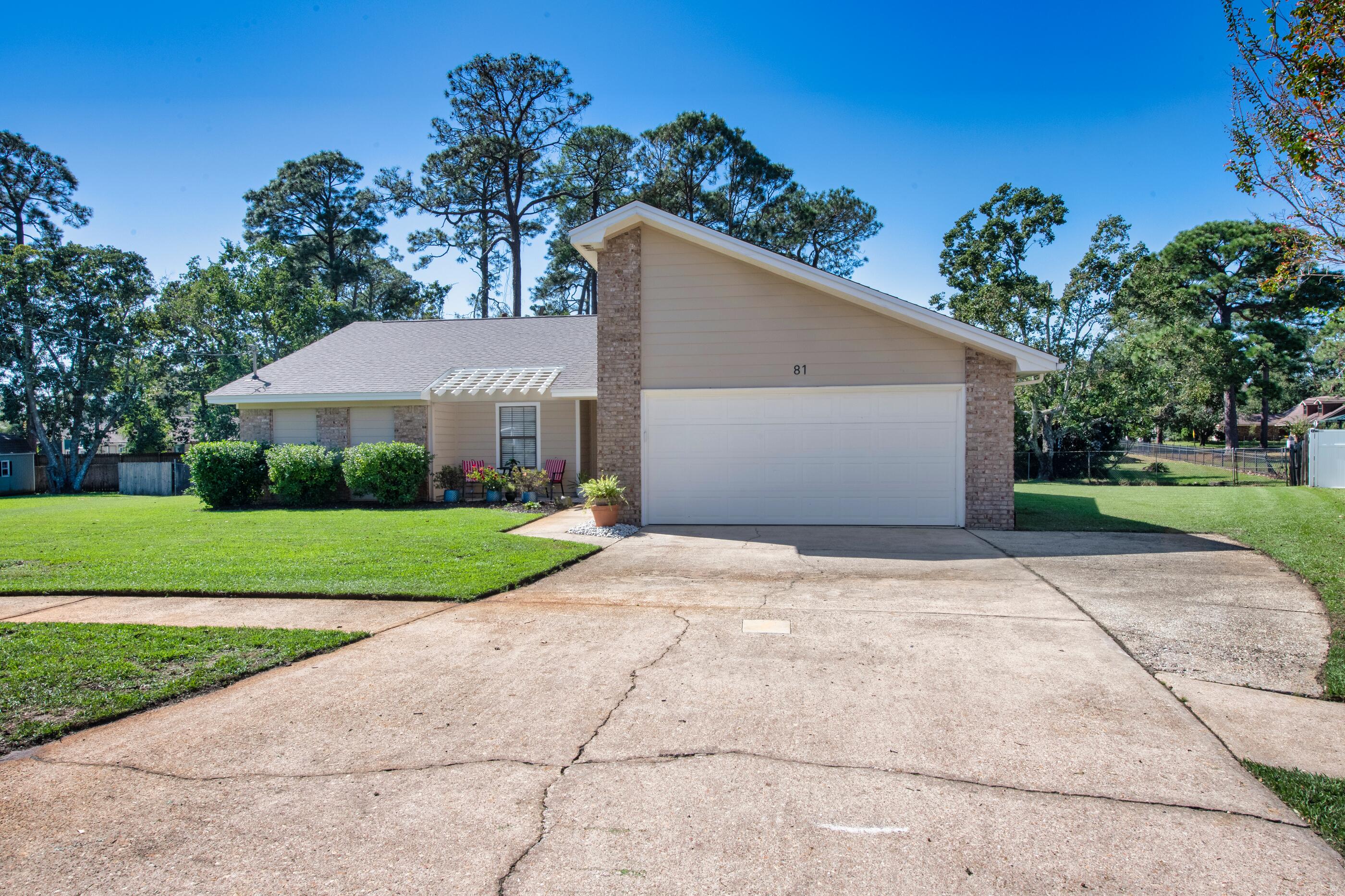 81 Paula Court Mary Esther FL 32569
