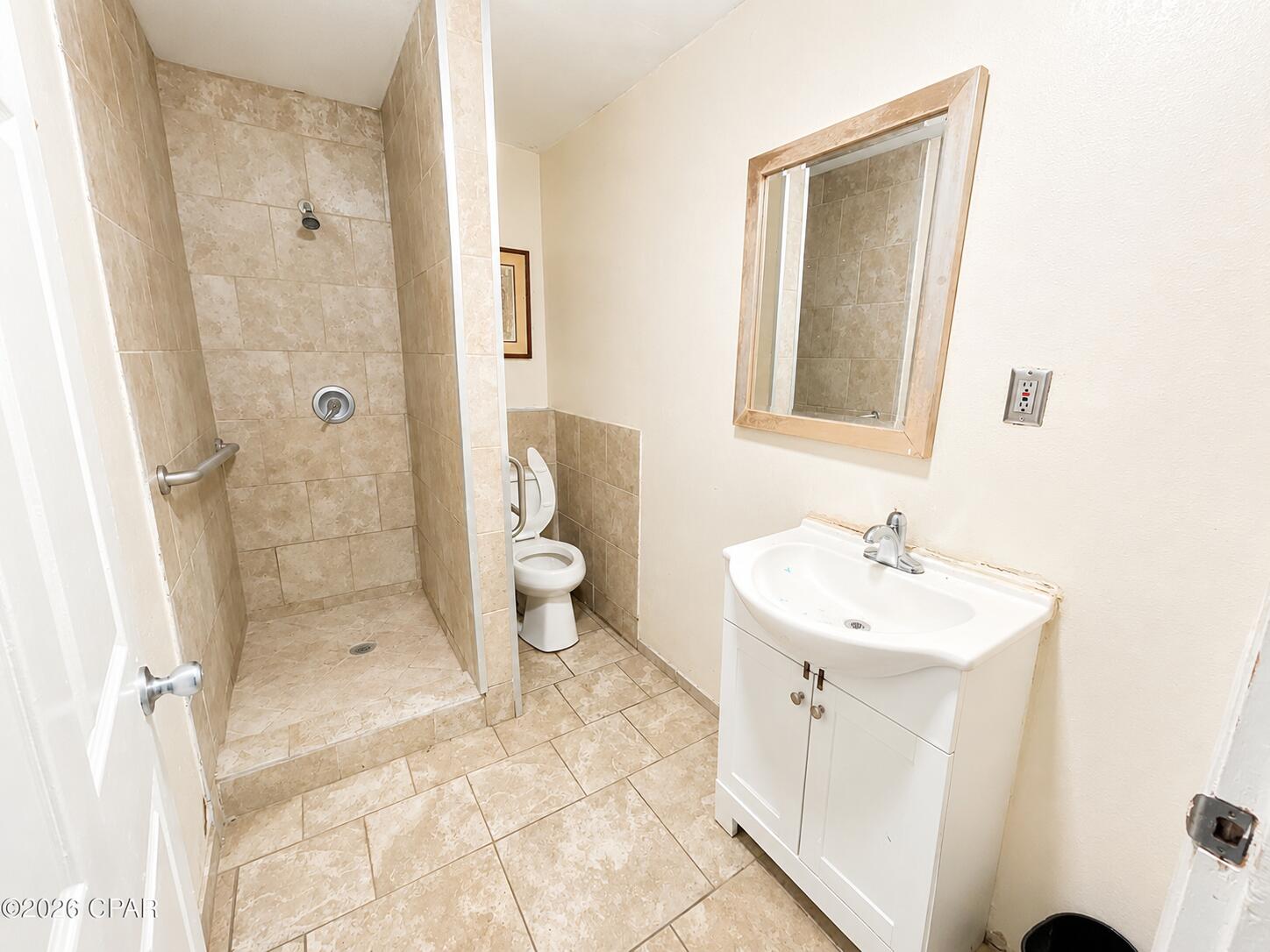 2233 Pate Pond Road Caryville FL 32427