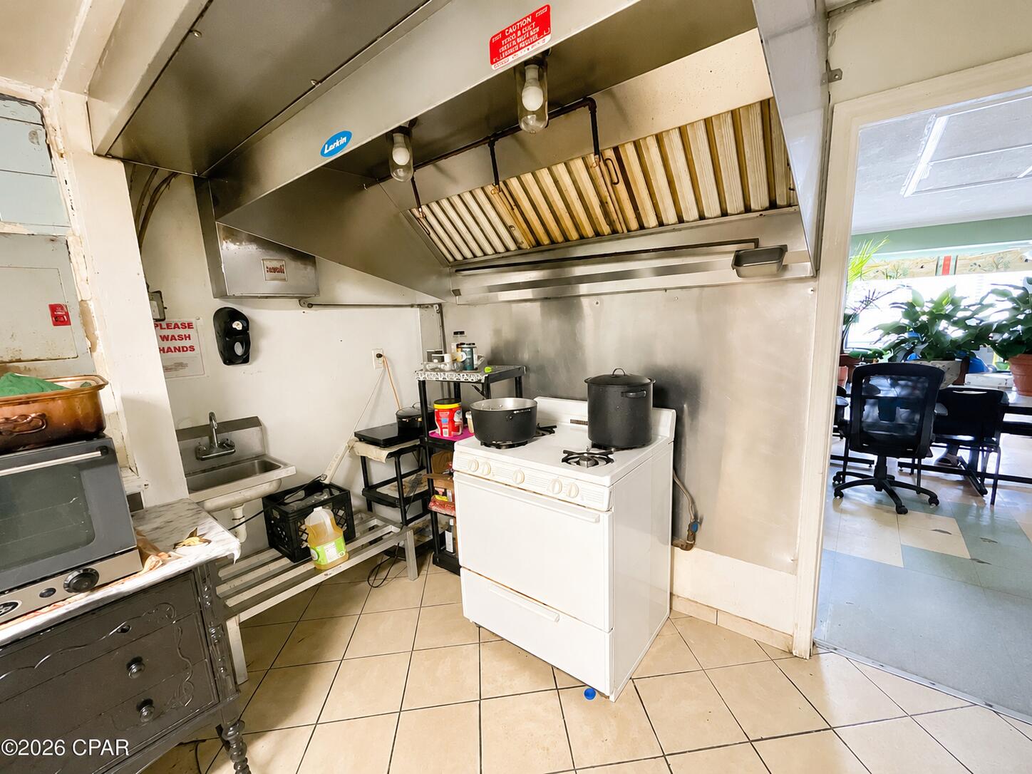 2233 Pate Pond Road Caryville FL 32427