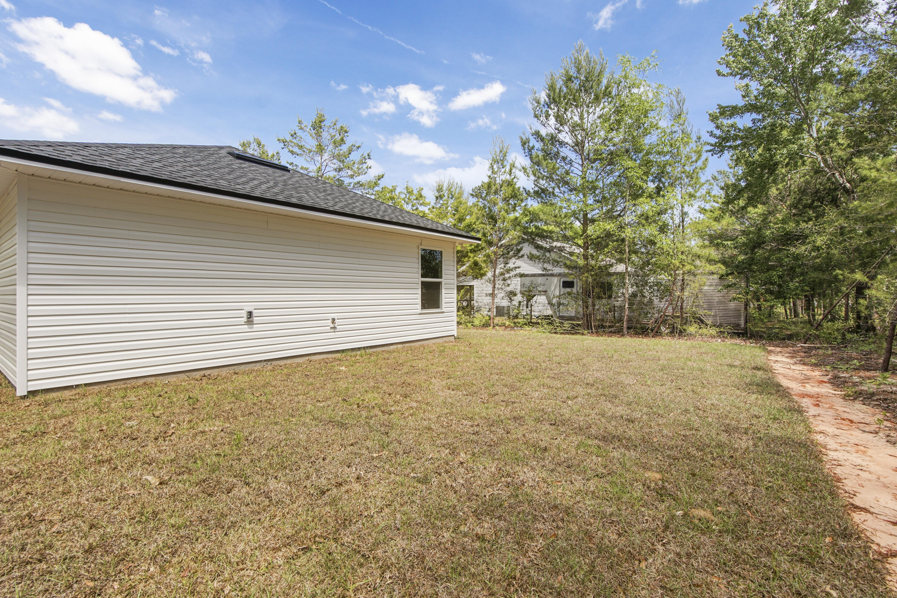 224 E Iris Lane Defuniak Springs FL 32433