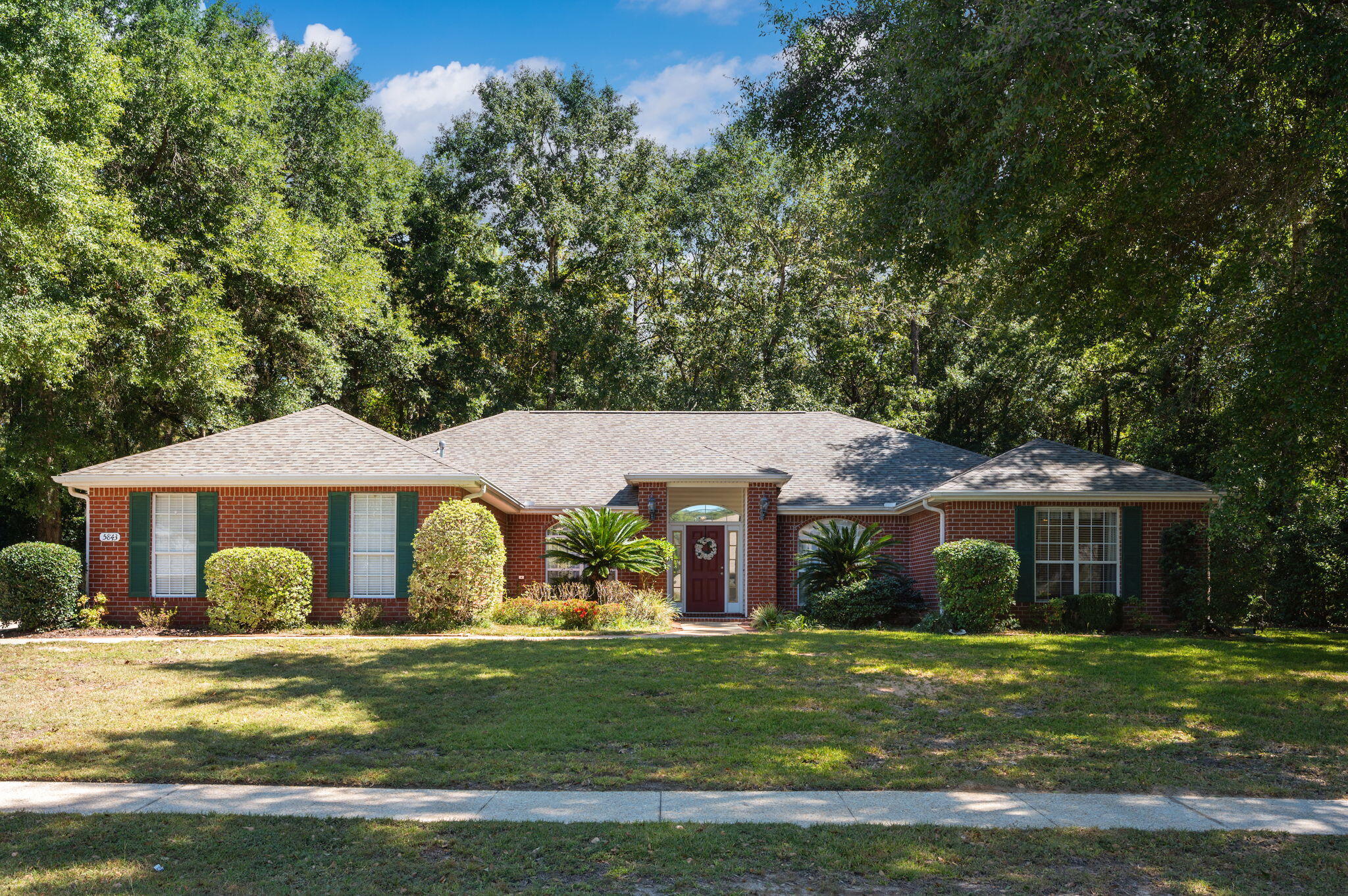 Crestview FL, 5843 Saratoga Drive