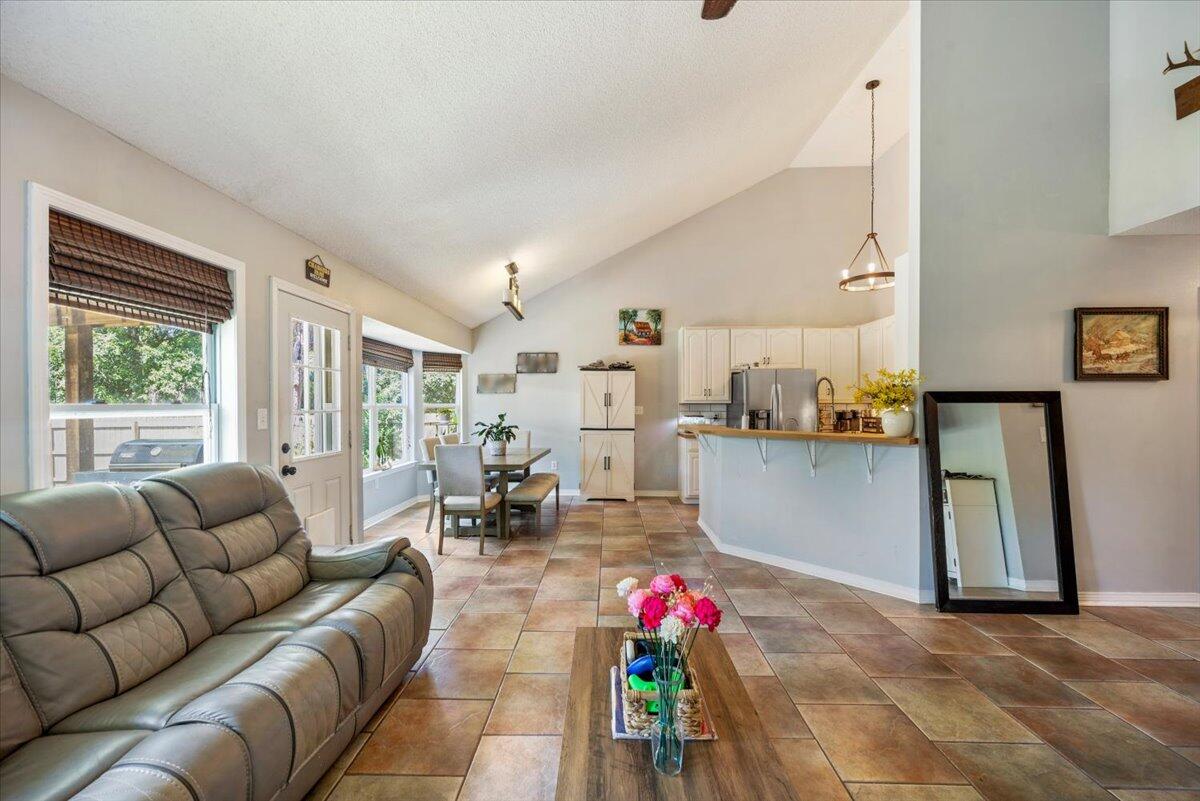 6435 Garden Drive Gulf Breeze FL 32563
