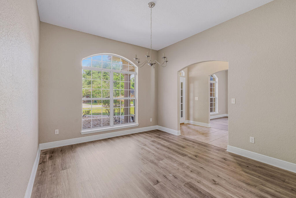 6083 Dragonfly Way Crestview FL 32536