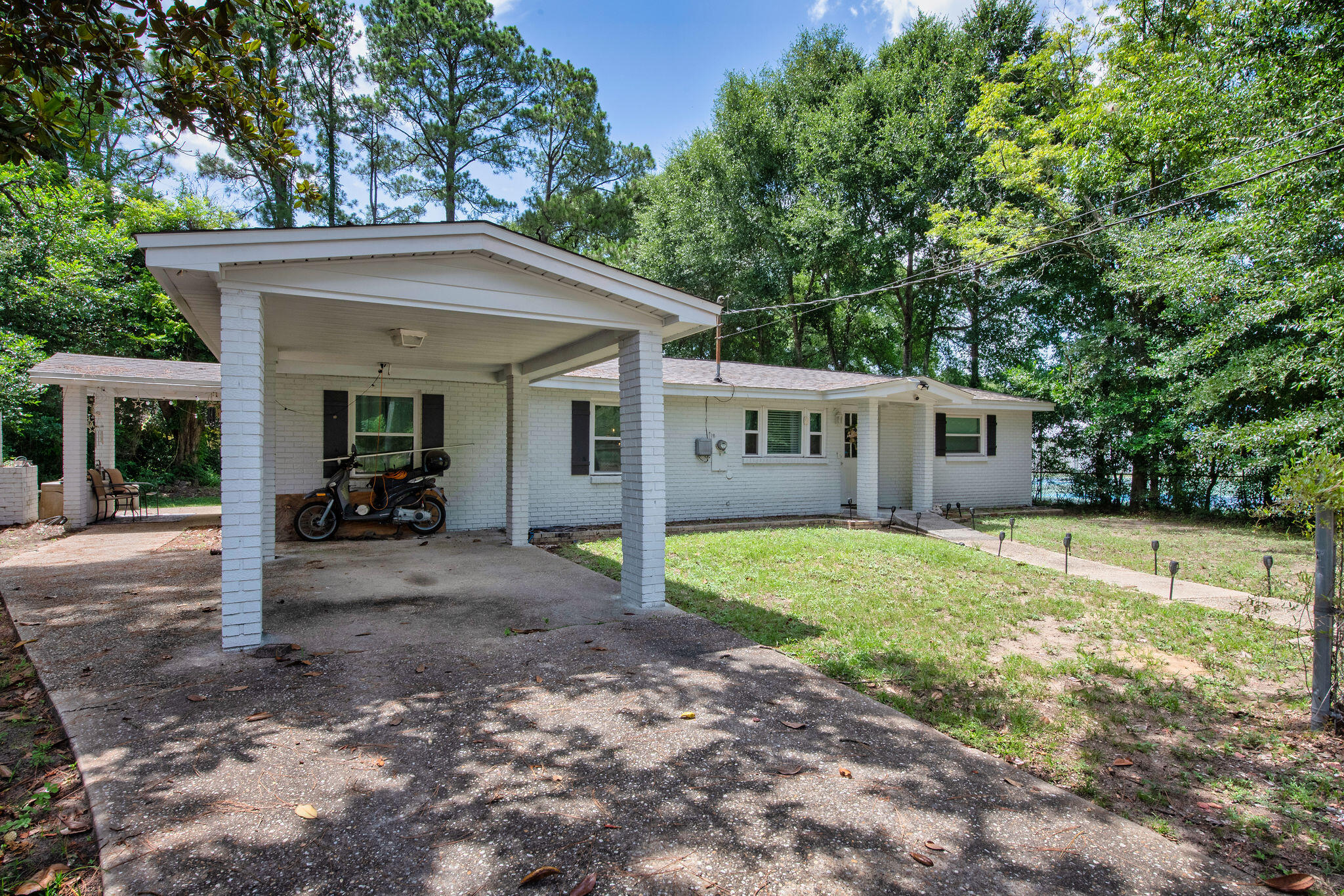 932 Kelvin Court Crestview FL 32536