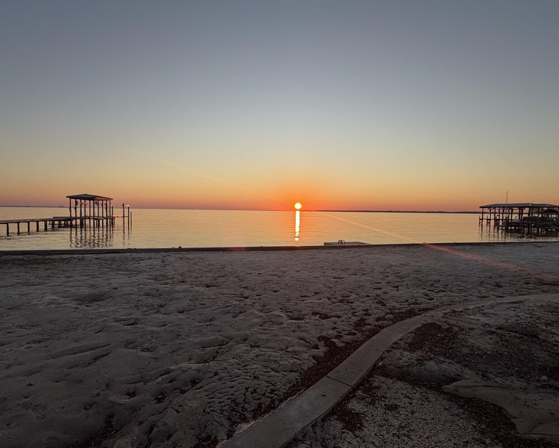 4342 Sunset Beach Circle Niceville FL 32578