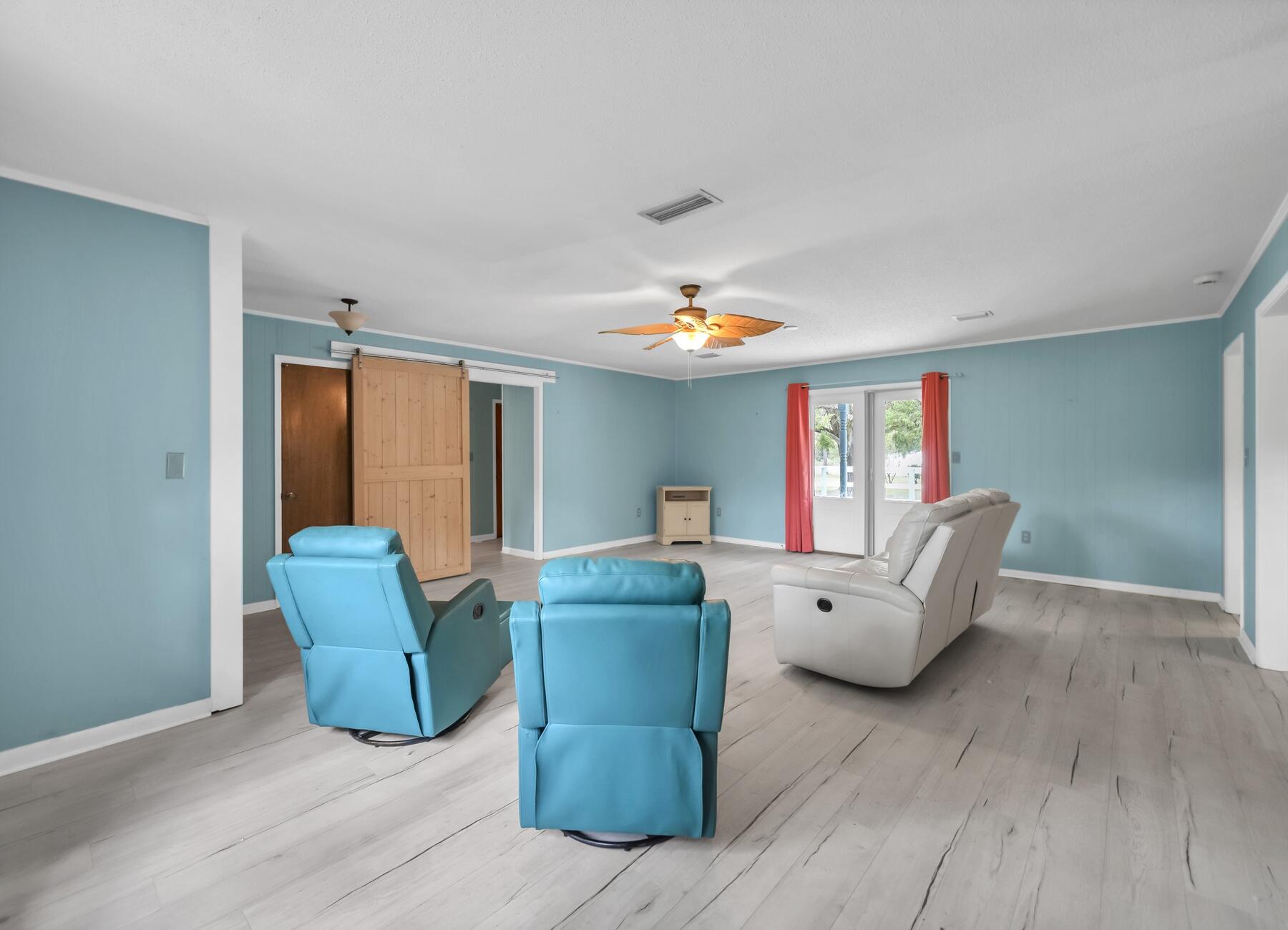 14034 331 Business Freeport FL 32439